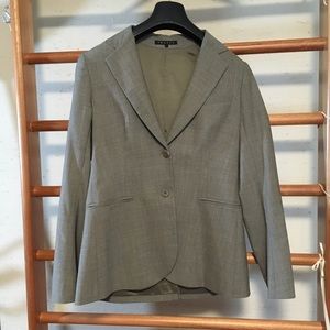 LIKE NEW Theory suit size 8